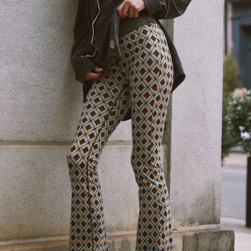 Free People Hot Shot Printed Flare Leggings Waistband Pocket Brown Geometric 70s